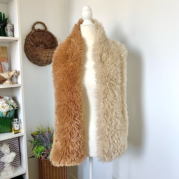 Anthropologie Faux Fur Fluffy Colorblock Scarf - Picture 4 of 14